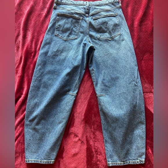 GAP High Rise Barrel Jeans - Picture 4 of 8